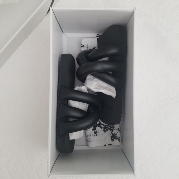 YUME YUME Slide Sandals - Picture 4 of 5